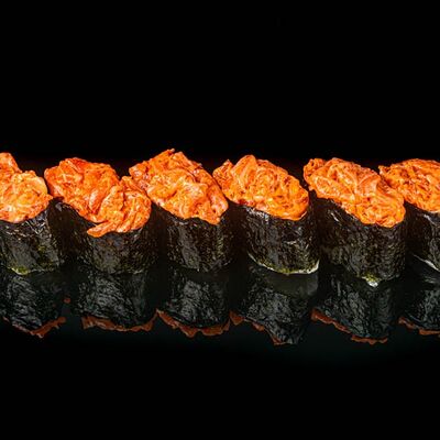 Набор суши спайси лосось в Калифафила по цене 960 ₽