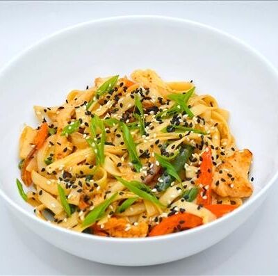 Вок с курицей в Империя Ролл по цене 495 ₽