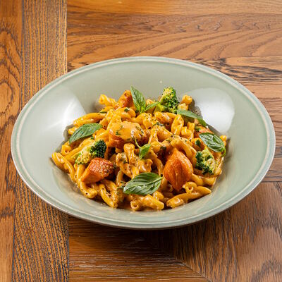 Казаречче с лососем и брокколи в Сыроварня по цене 1250 ₽