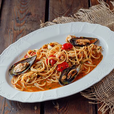 Паста с морепродуктами в BarVilla по цене 5390 ₸