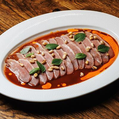 Копченая утиная грудкав Современники по цене 750 ₽