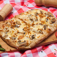 Грибы и пармезан в Perotti Pizza