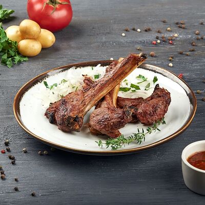 Шашлык из бараньей корейки в Мангал по цене 590 ₽