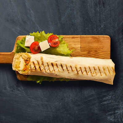 Шаверма с брынзой в Street Food Market по цене 384 ₽