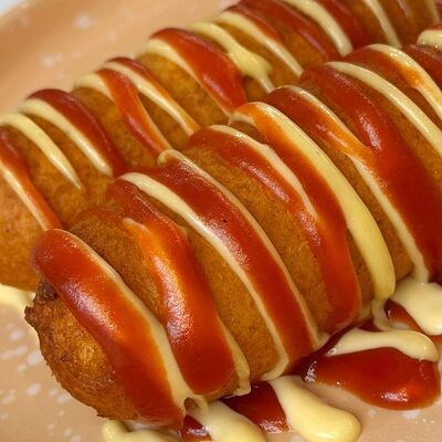 Корн-дог с моцареллойв Дайнер Панкейк Хаус по цене 585 ₽