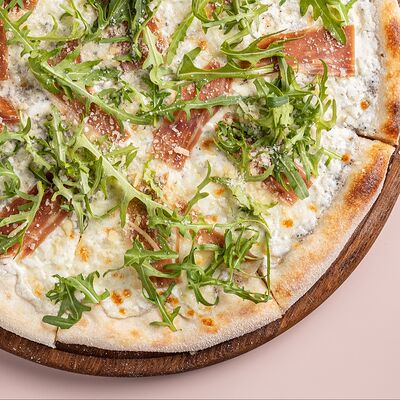 Пицца Парма с трюфельным маслом в Avgust13 по цене 1600 ₽