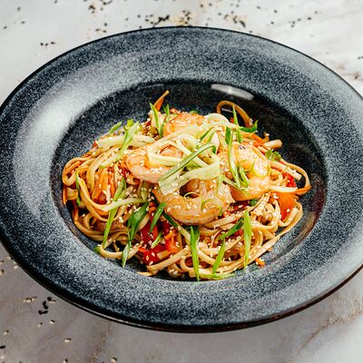 Вок с креветками в Яем по цене 593 ₽