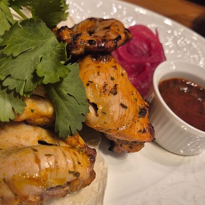 Шашлык из мякоти цыпленка в Vladbeef Bar по цене 570 ₽