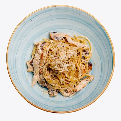 Курица грибы в Шпитса пицца по цене 350 ₽