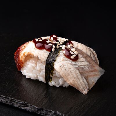 Суши с угрем в Твой выбор по цене 175 ₽