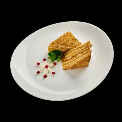 Торт Медовик в Леон по цене 350 ₽