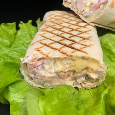 Шаурма классическая из курицы в Бест Бургер и Гриль по цене 320 ₽