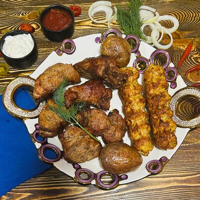 Ассорти на двоих cвинoе в Шаурма86 по цене 2340 ₽