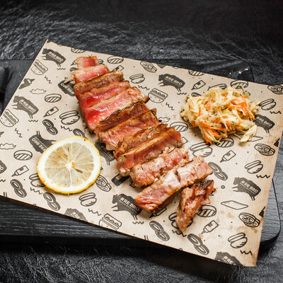 Тунец на гриле в Rebro мясо & бургеры по цене 940 ₽