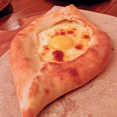 Хачапури по-аджарскив Шаурма на просвященской по цене 150 ₽