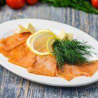 Малосольная семга с икрой в Японский Двор