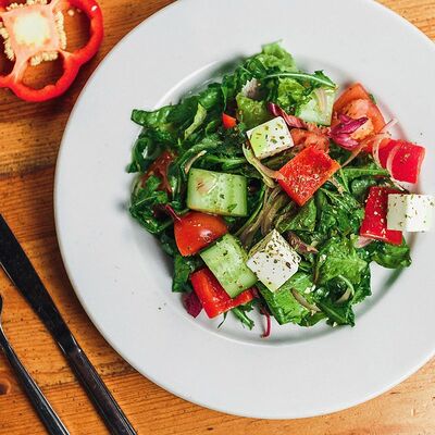 Салат Греческий в Вобла по цене 450 ₽