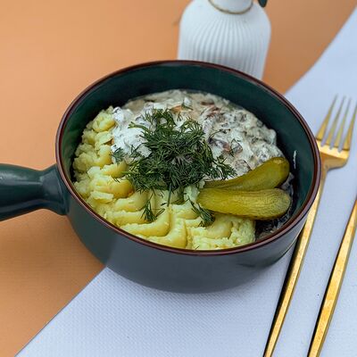 Бефстроганов с говядиной в Wow Tortik по цене 830 ₽