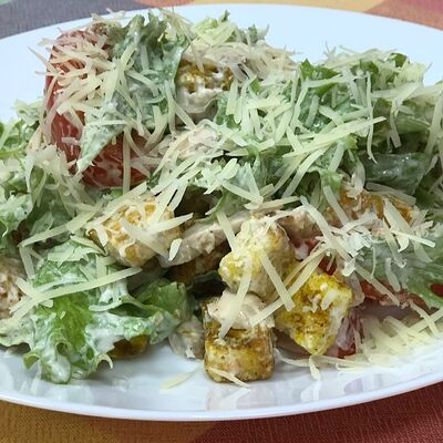Цезарь с курицей в The kafe по цене 370 ₽