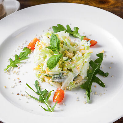 Салат с яблоком в Кафе RSC по цене 190 ₽