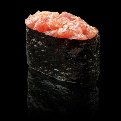 Спайси тунец в Дракон по цене 140 ₽