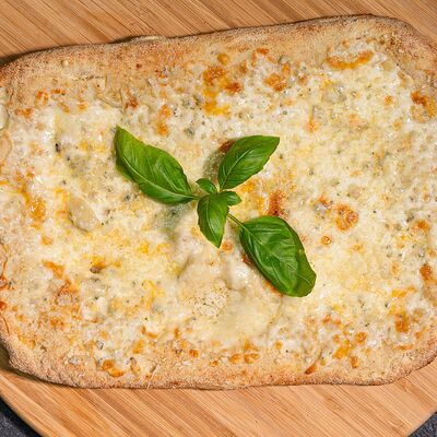 Пицца 5 сыров в 4 СЫРА по цене 920 ₽