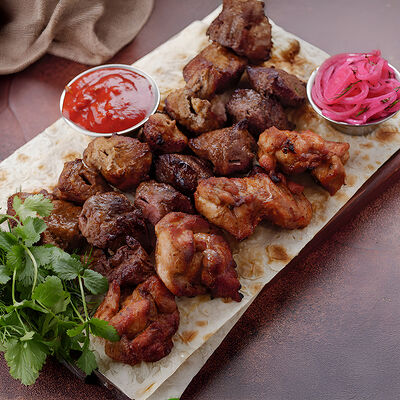 Ассорти шашлыков в Сандуны Урал по цене 2800 ₽