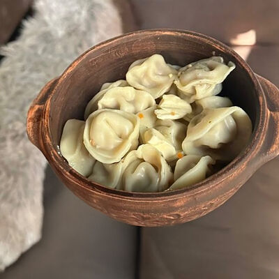 Домашние пельменив Крыжовник и сирень по цене 750 ₽