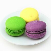 Макаронс в Colors Сafe