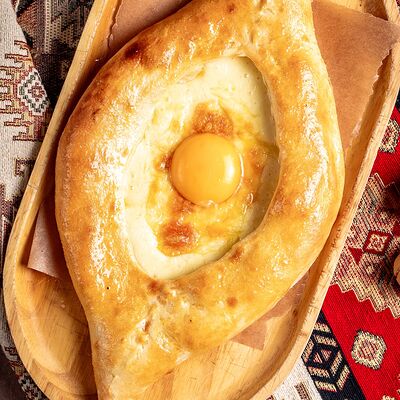 Хачапури по-аджарски в Карас по цене 570 ₽