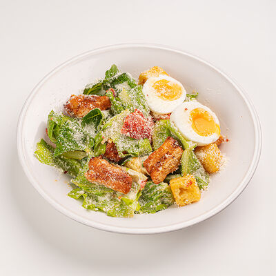 Салат с цыпленком и Пармезаном в Сыроварня по цене 124000 сум