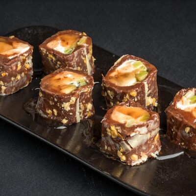 Ролл Чёрная мамба в Mesto Sushi & Grill по цене 320