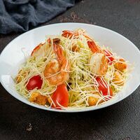 Салат Цезарь с креветками в King WokRoll