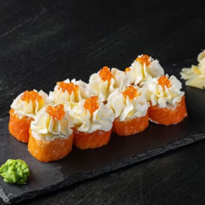 Ролл Нежный в Мёд по цене 629 ₽