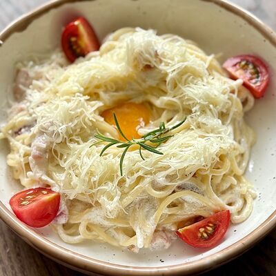 Паста Карбонара с беконом в Чайниковъ по цене 590 ₽