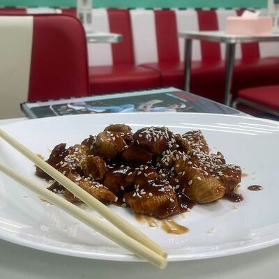 Курочка по-азиатски в Old Buick Diner по цене 454 ₽
