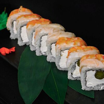 Ролл с тигровыми креветками темпура спайси Эби в Рыбин Гуд Sushi Premium по цене 740 ₽