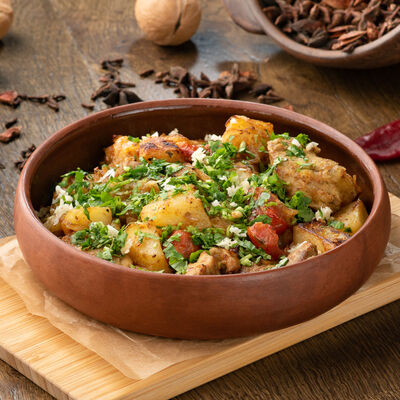 Оджахури из свинины в Соседи Home Cafe по цене 670 ₽