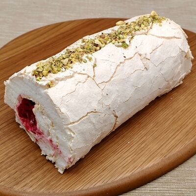 Меренговый рулет Малина в Кафе-пекарня Susser по цене 660 ₽