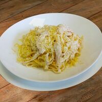 Паста с курицей в сливочном соусе в Мате