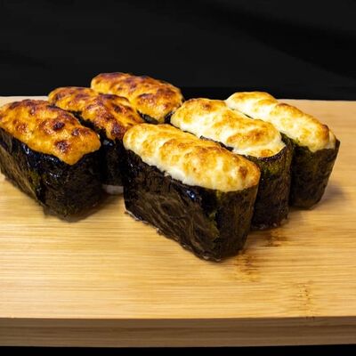 Набор печеных гунканов в Krakenssushi по цене 750 ₽