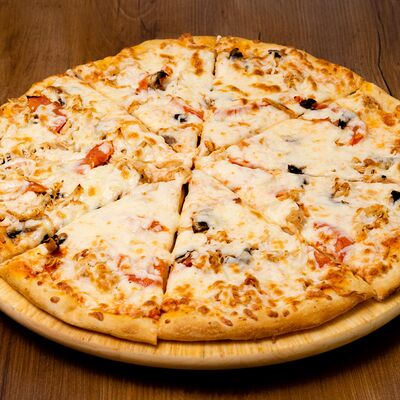 Пицца Венеция в Хлебное место №1 по цене 1050 ₽