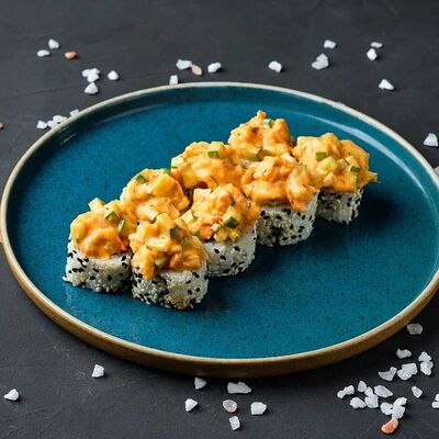 Ролл с креветками, огурцом и авокадов Mesto Sushi & Grill по цене 650