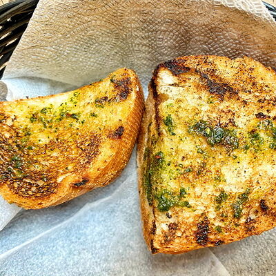 Белый с базиликом в Romero steak по цене 50 ₽