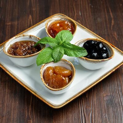 Варенье на выбор в Парк-отель Усадьба по цене 215 ₽