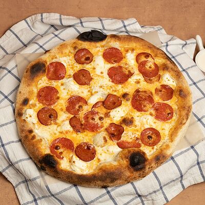 Пицца Сальчича крема в Пицца да Спагетти по цене 1155 ₽