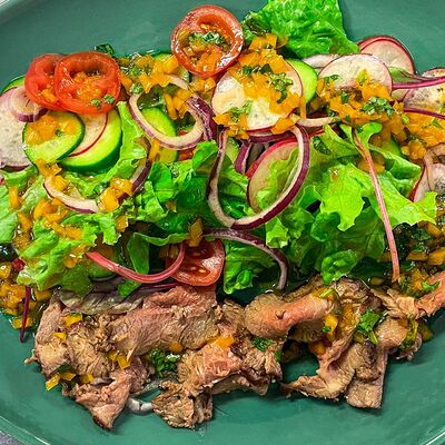 Салат Брассери в Daddys pub по цене 605 ₽