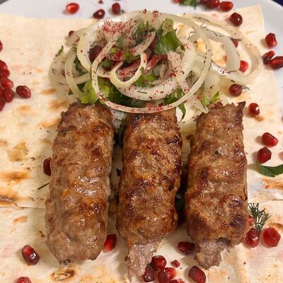 Люля-кебаб из говядины в ЦАРЬ по цене 550 ₽