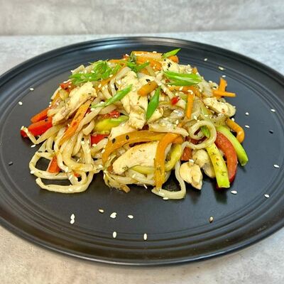 Wok с курицей в Inoishi по цене 430 ₽