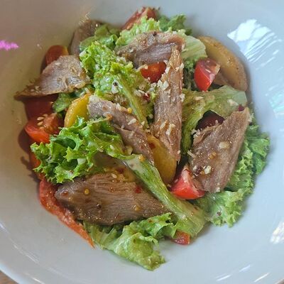 Салат с копченым мясомв Panama City по цене 539 ₽